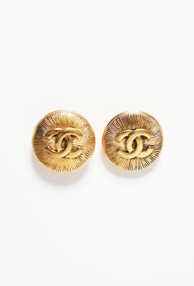 Chanel Vintage 'CC' Clip Earrings - 1 Chanel Vintage 'CC' Clip Earrings - 1