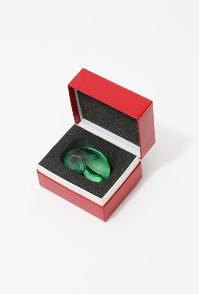 Vintage Objects & Decor 90s Baccarat "Nautilus" Shell Crystal Paperweight - 1 Vintage Objects & Decor 90s Baccarat "Nautilus" Shell Crystal Paperweight - 1