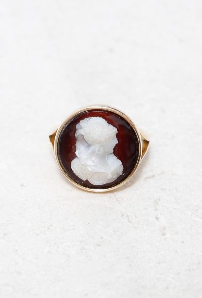 Vintage Fine Jewelry Antique 18K Yellow Gold Cameo Ring - 1 Vintage Fine Jewelry Antique 18K Yellow Gold Cameo Ring - 1
