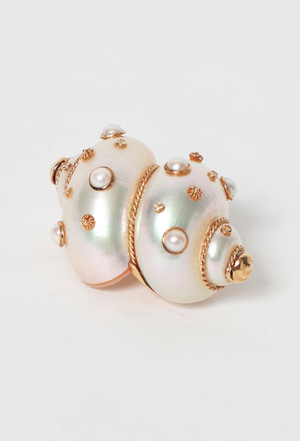 Vintage Fine Jewelry 14k Yellow Gold MAZ Shell Brooch - 1
