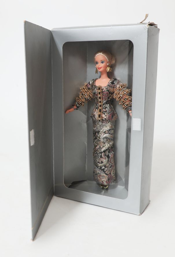 Christian Dior Limited 1995 Haute Couture Barbie - 1